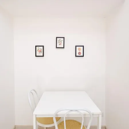 Tuscolana Blu - Grazioso Monolocale Apartment Rom