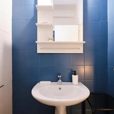 Tuscolana Blu - Grazioso Monolocale Rom